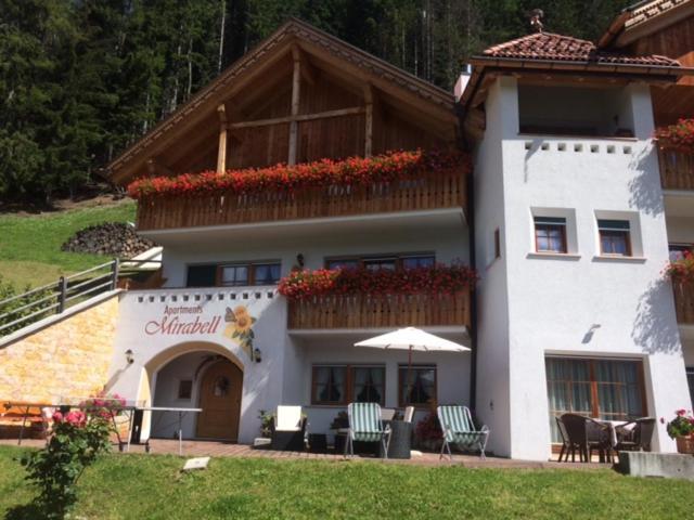 Apartments Mirabell Livinallongo Del Col Di Lana Exterior foto